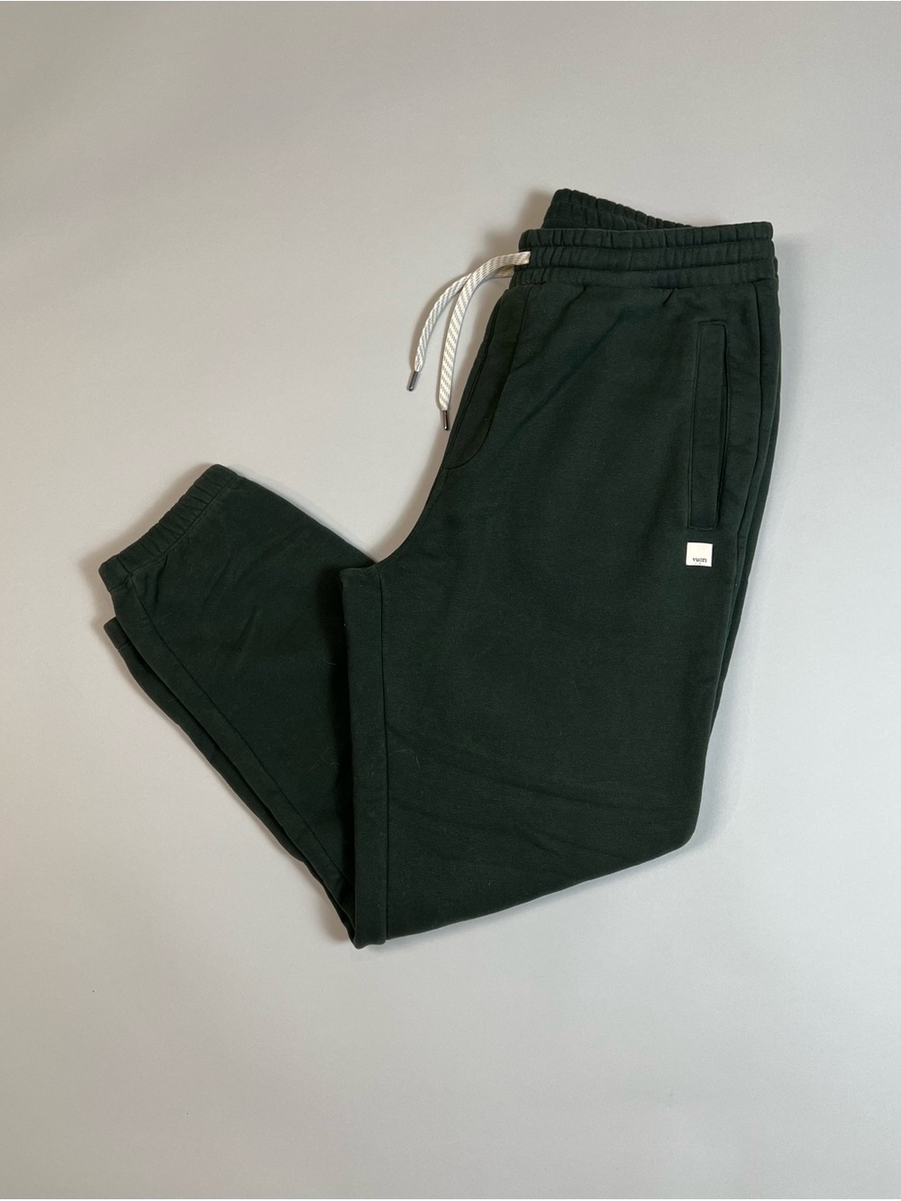Vuori Mens Seaside Performance Jogger Sweatpants Forest Green Size Large